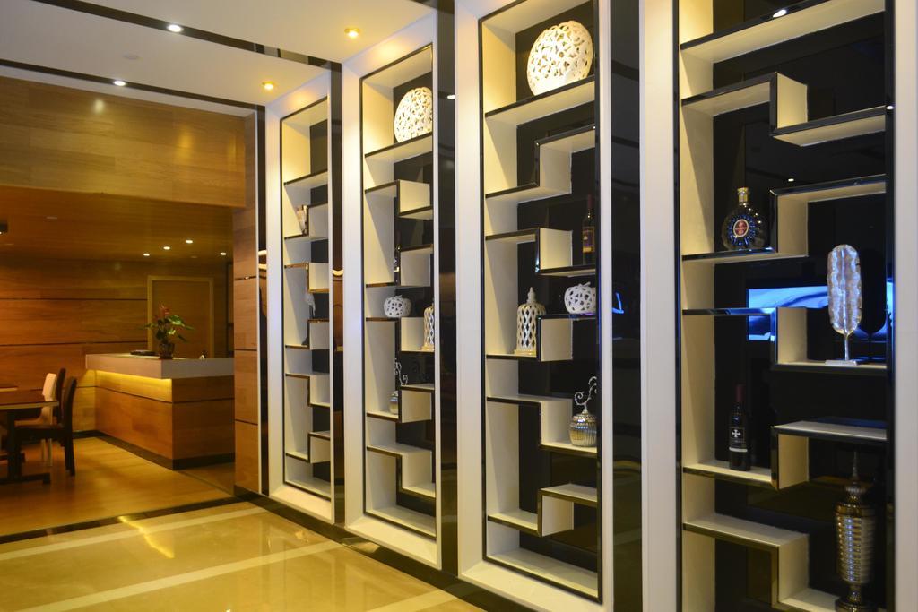 Lavande Hotel Zhuhai Gongbei Port Square Exterior foto