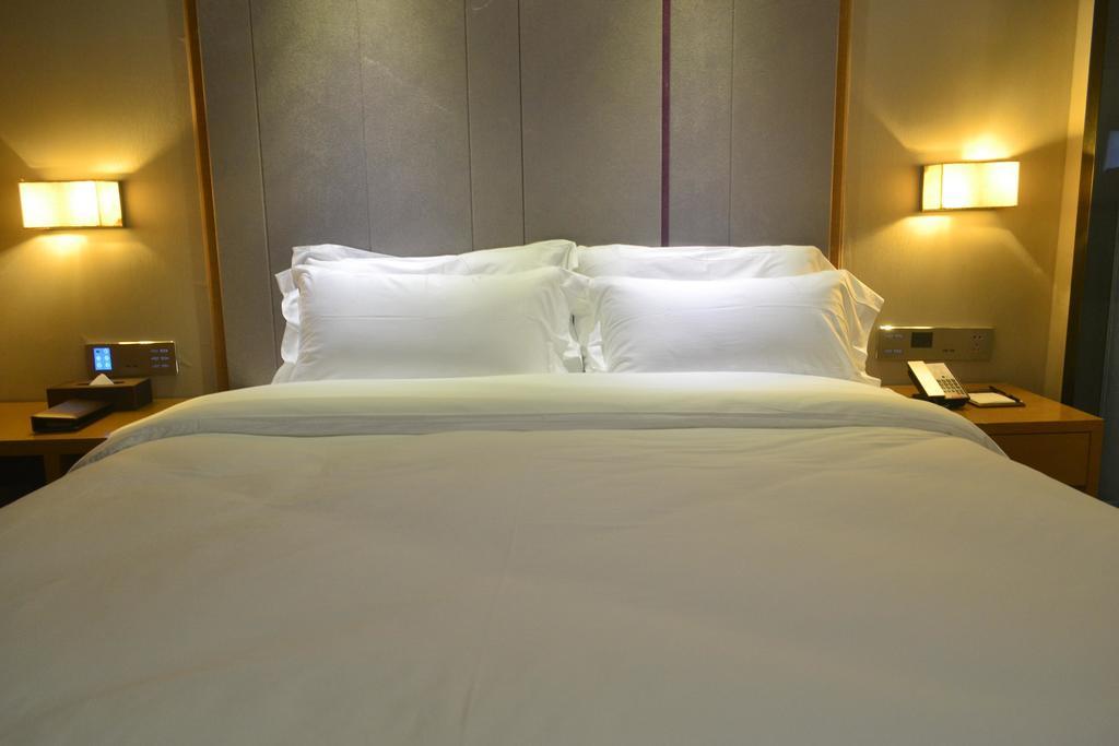 Lavande Hotel Zhuhai Gongbei Port Square Quarto foto